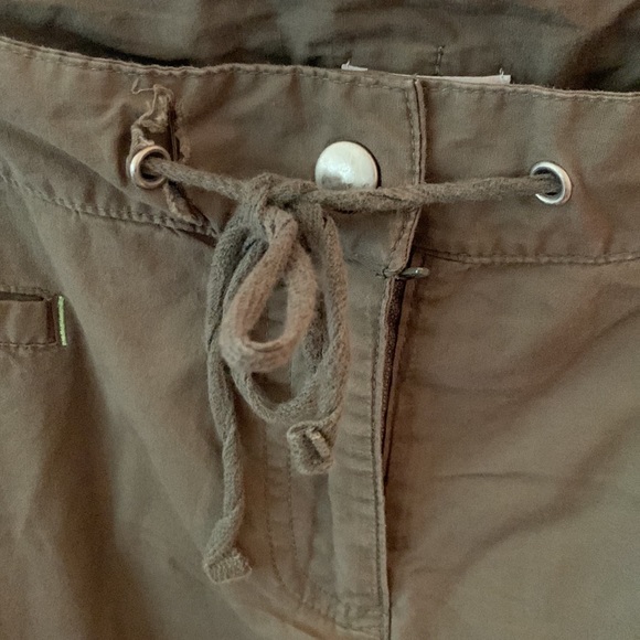 Women's Danskin Capris - Picture 5 of 13